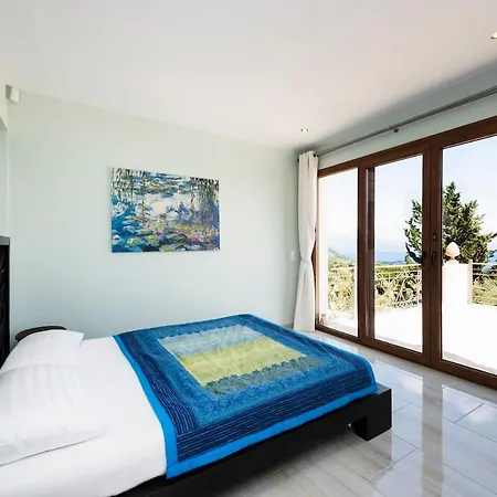 The View Lefkada ニドリ